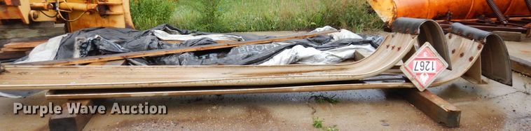 image for item MH9159 2009 Beall BABT-49-1-SB  tank bed