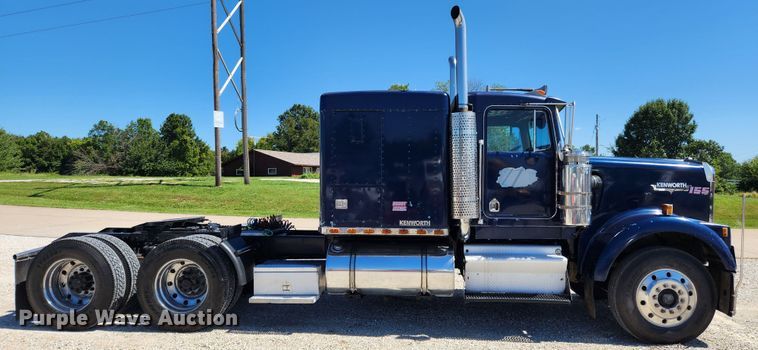 image for item MK9300 1984 Kenworth W900  semi truck