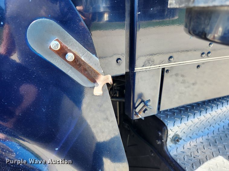 image for item MK9300 1984 Kenworth W900  semi truck