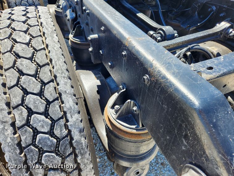 image for item MK9300 1984 Kenworth W900  semi truck