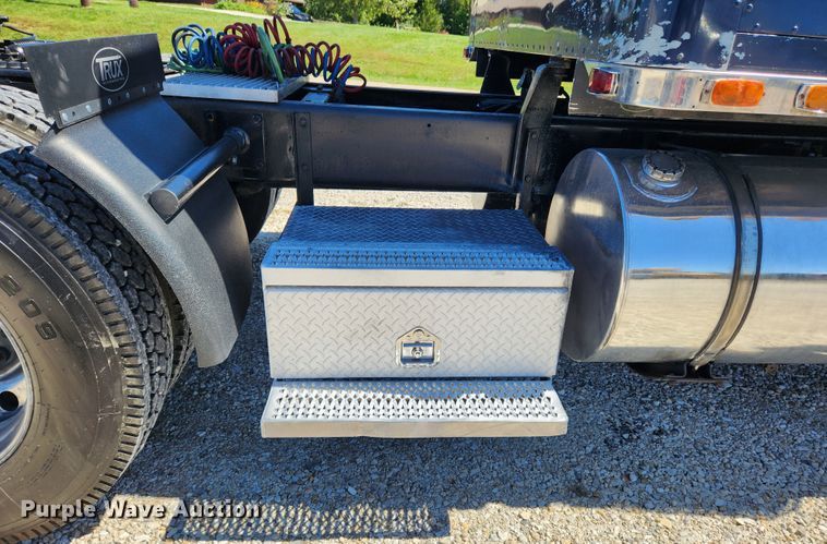 image for item MK9300 1984 Kenworth W900  semi truck