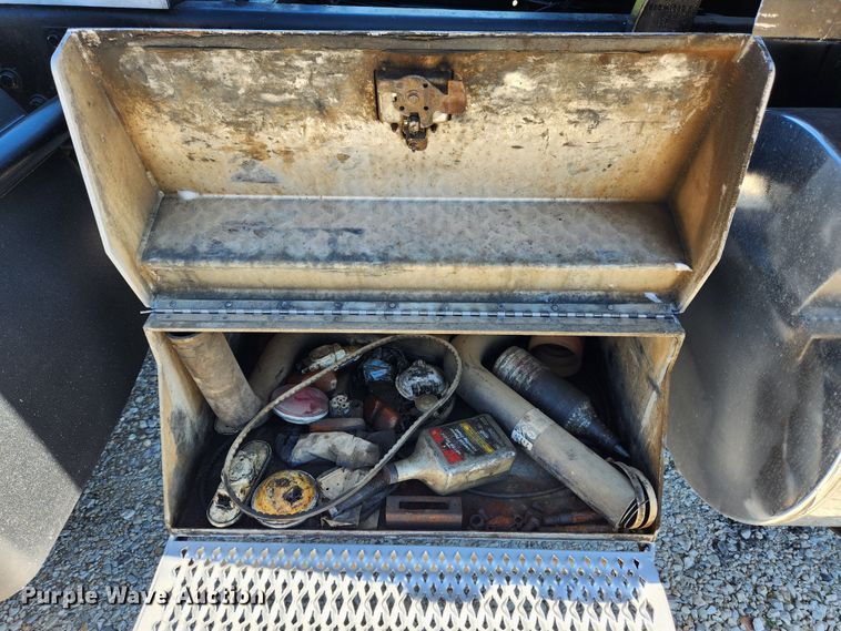 image for item MK9300 1984 Kenworth W900  semi truck