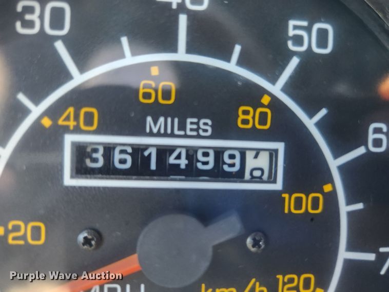 image for item MK9300 1984 Kenworth W900  semi truck