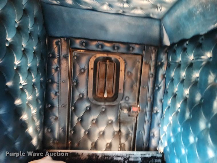 image for item MK9300 1984 Kenworth W900  semi truck