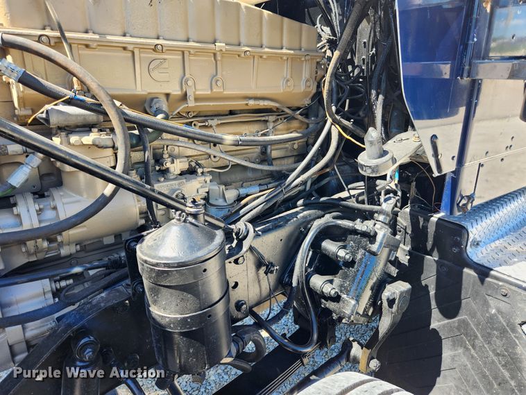 image for item MK9300 1984 Kenworth W900  semi truck