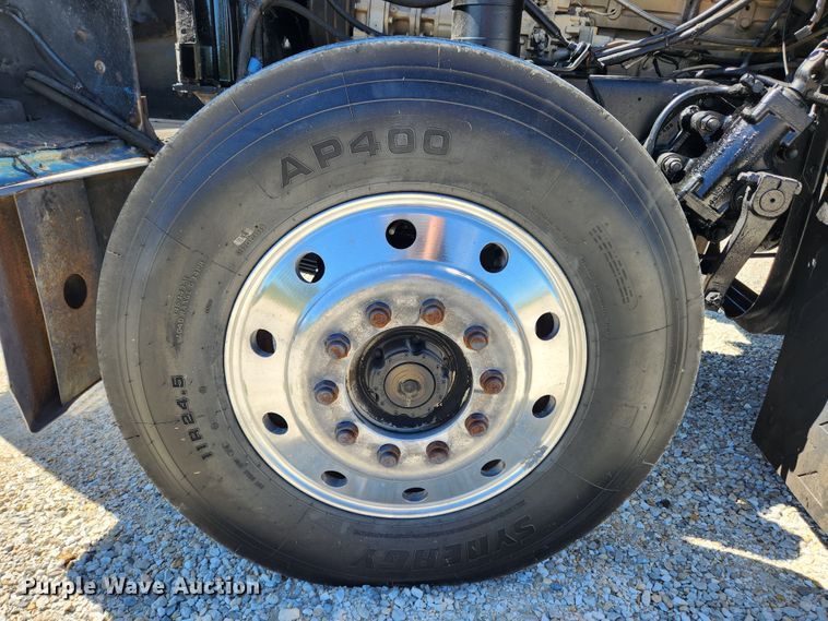 image for item MK9300 1984 Kenworth W900  semi truck