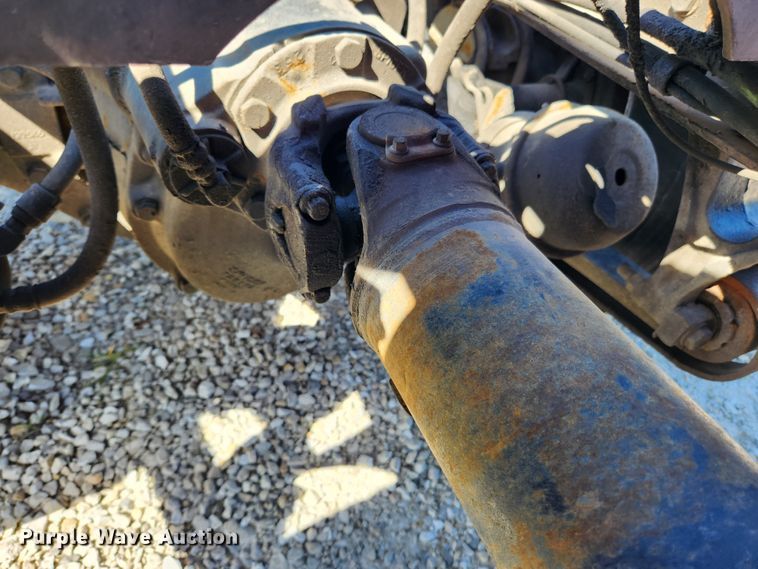 image for item MK9301 2002 International 9100i  semi truck