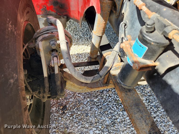 image for item MK9301 2002 International 9100i  semi truck