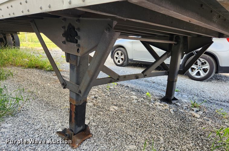 image for item MK9313 2004 Strickland  dry van trailer