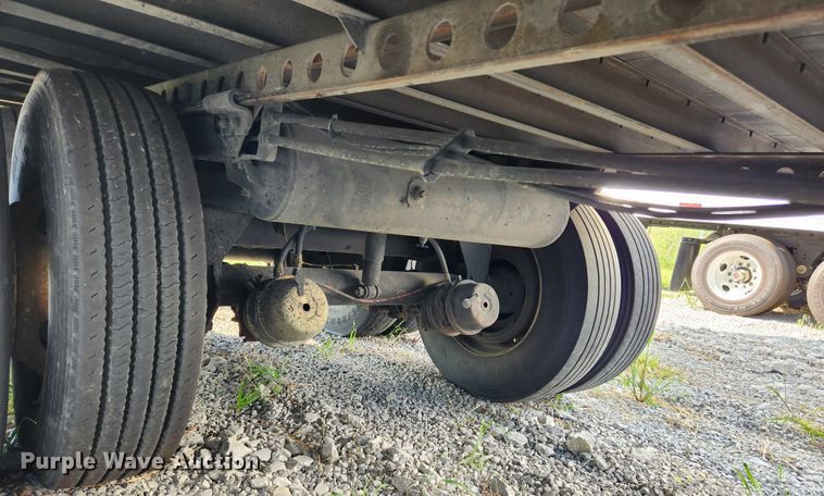 image for item MK9313 2004 Strickland  dry van trailer