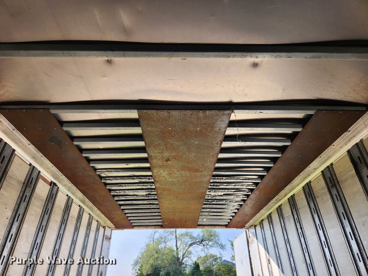 image for item MK9313 2004 Strickland  dry van trailer