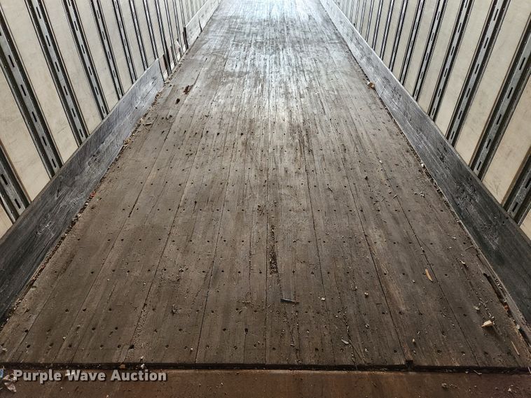 image for item MK9313 2004 Strickland  dry van trailer