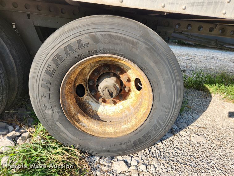 image for item MK9313 2004 Strickland  dry van trailer