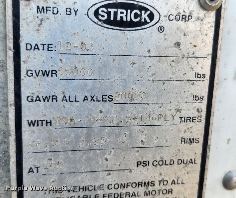 image for item MK9313 2004 Strickland  dry van trailer