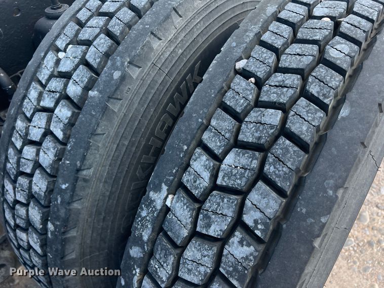 image for item MQ9783 2004 Kenworth W900  semi truck