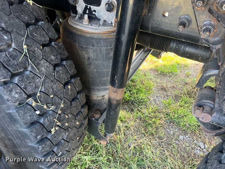 image for item MQ9797 2012 International 7400  flatbed truck