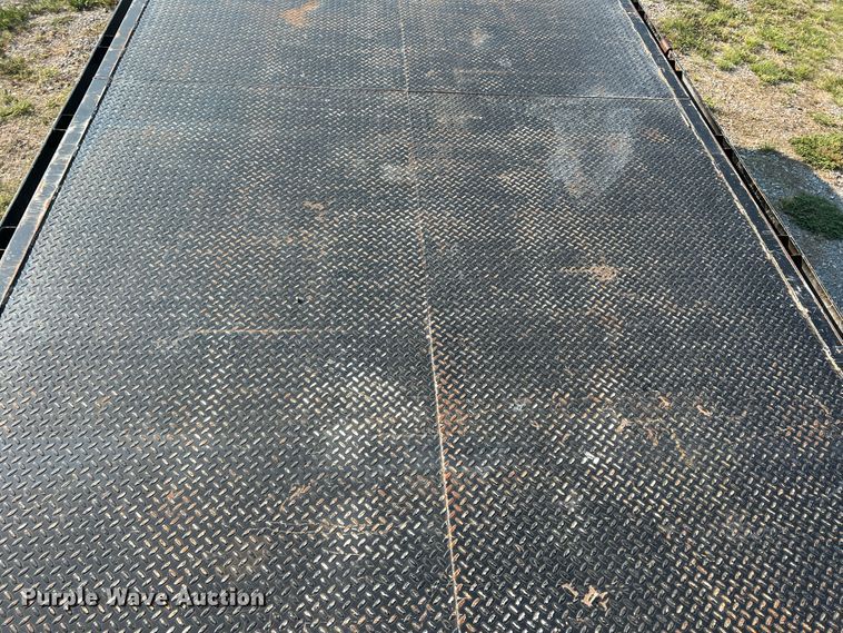 image for item MQ9797 2012 International 7400  flatbed truck