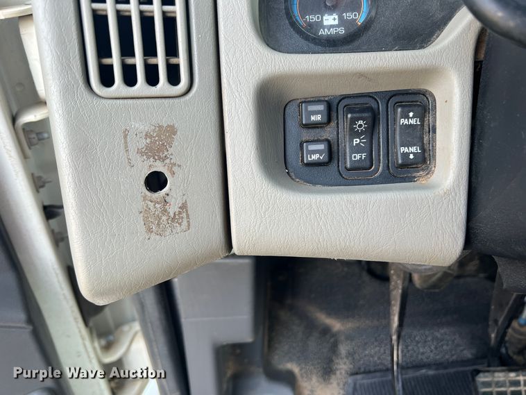 image for item MQ9797 2012 International 7400  flatbed truck