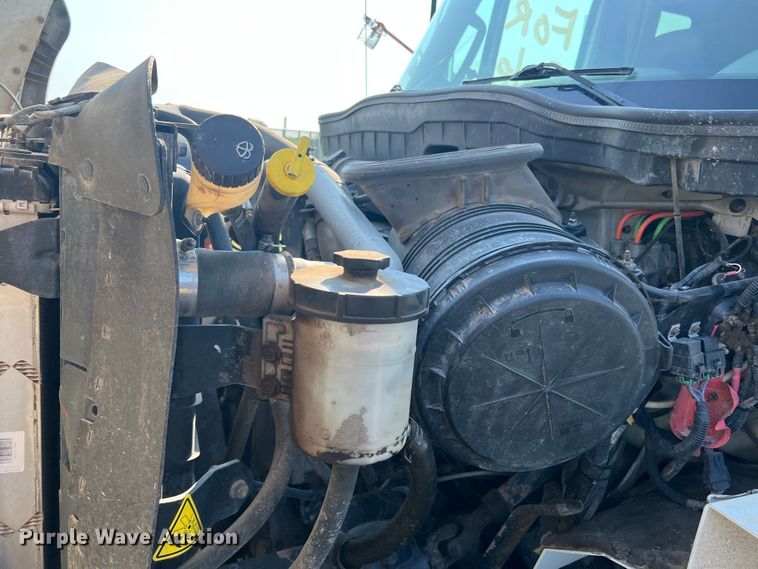 image for item MQ9797 2012 International 7400  flatbed truck