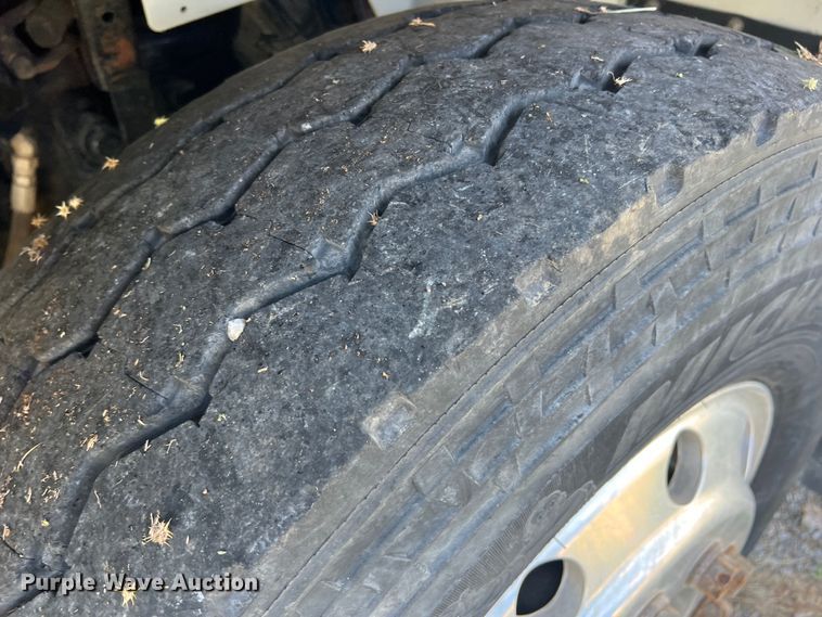 image for item MQ9797 2012 International 7400  flatbed truck