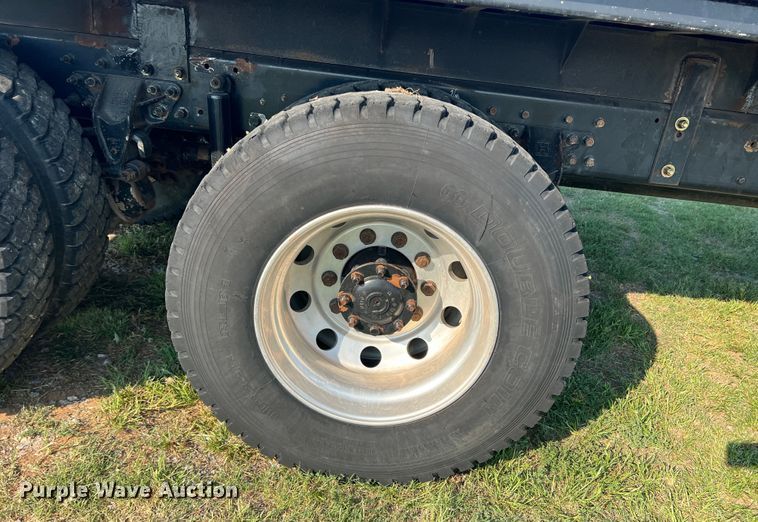 image for item MQ9797 2012 International 7400  flatbed truck