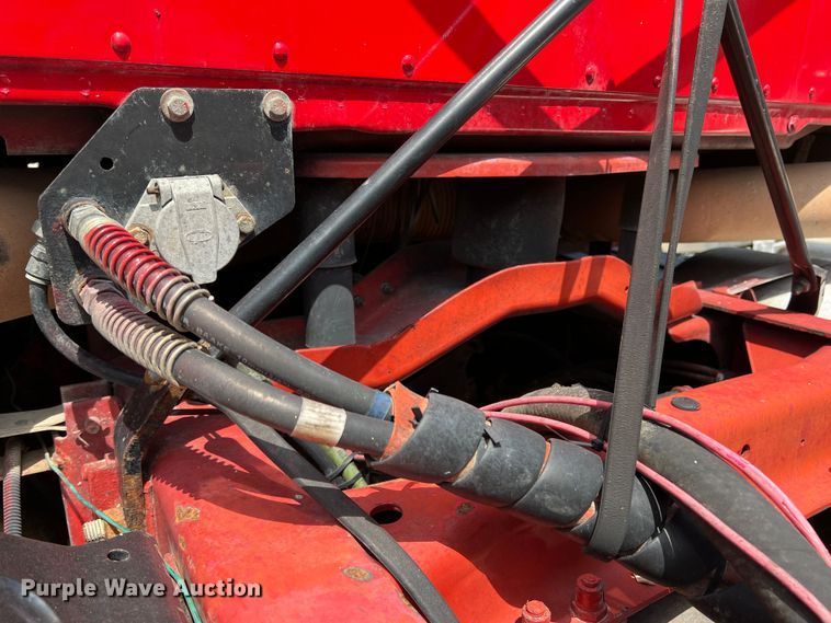 image for item MQ9813 2001 Mack CX613  semi truck