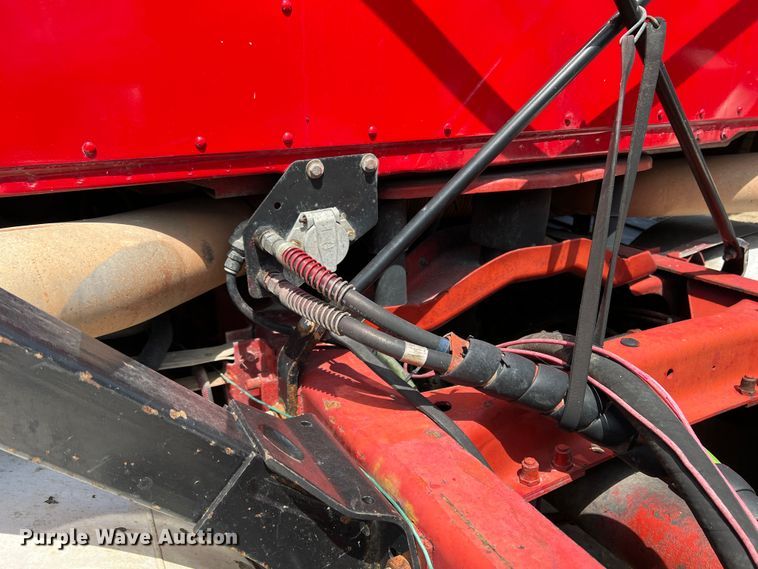 image for item MQ9813 2001 Mack CX613  semi truck