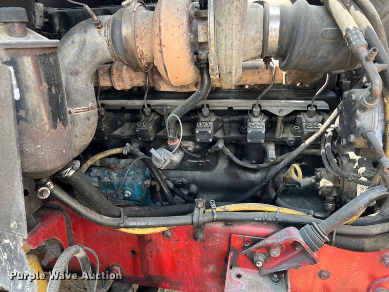 image for item MQ9813 2001 Mack CX613  semi truck