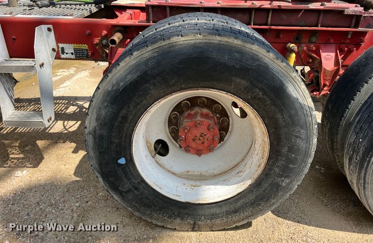 image for item MQ9813 2001 Mack CX613  semi truck