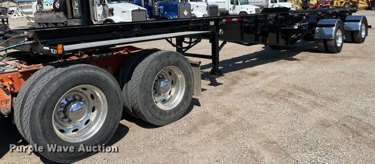 image for item MR9319 1998 Galbreath roll-off container trailer