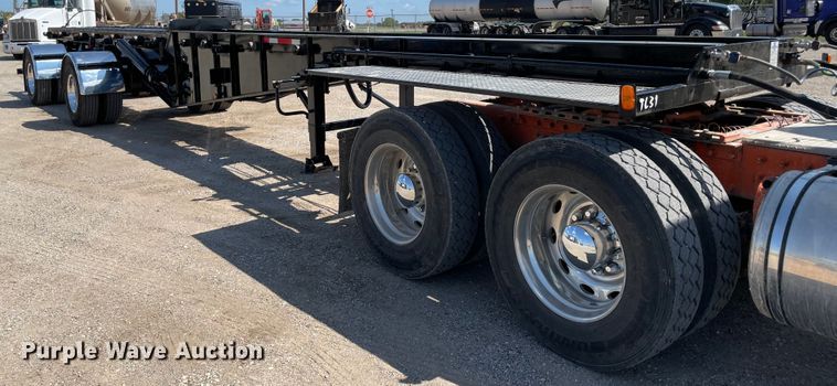 image for item MR9319 1998 Galbreath roll-off container trailer