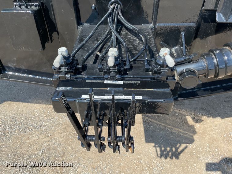 image for item MR9319 1998 Galbreath roll-off container trailer