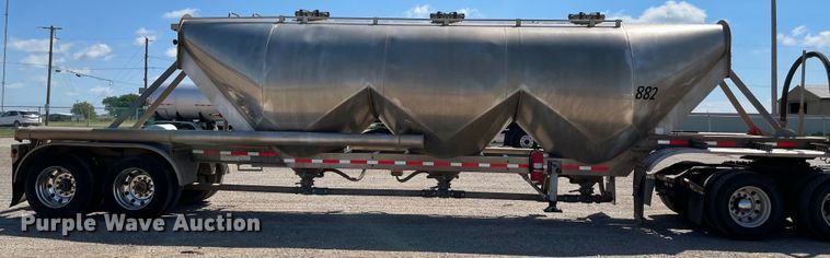 image for item MR9320 2011 Stephens pneumatic dry bulk trailer
