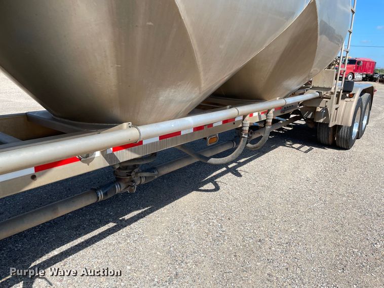 image for item MR9320 2011 Stephens pneumatic dry bulk trailer