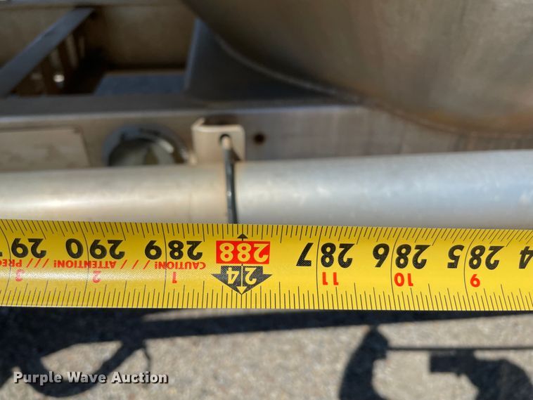 image for item MR9320 2011 Stephens pneumatic dry bulk trailer