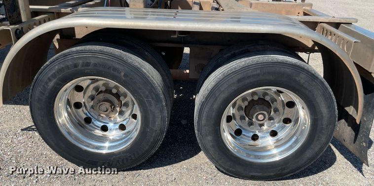 image for item MR9320 2011 Stephens pneumatic dry bulk trailer