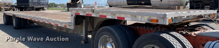 image for item MR9327 1995 Reinke drop deck trailer