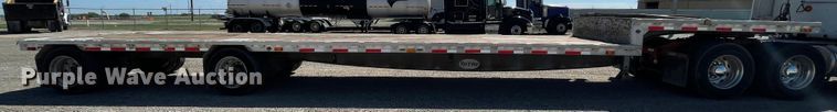 image for item MR9327 1995 Reinke drop deck trailer