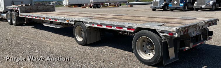 image for item MR9327 1995 Reinke drop deck trailer