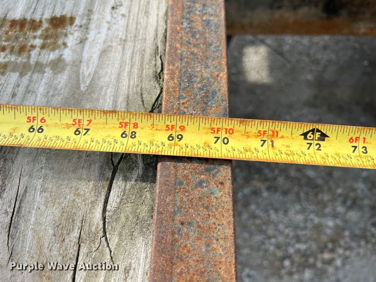 image for item MR9847 1991 Freightliner C112  truck cab and chassis