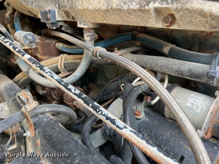 image for item MR9847 1991 Freightliner C112  truck cab and chassis