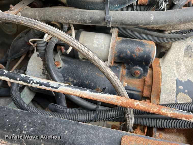 image for item MR9847 1991 Freightliner C112  truck cab and chassis