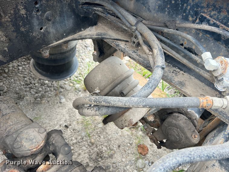 image for item MR9860 1999 Freightliner FLD  semi truck