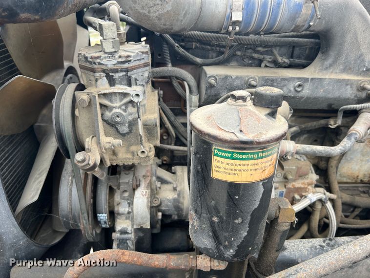 image for item MR9860 1999 Freightliner FLD  semi truck