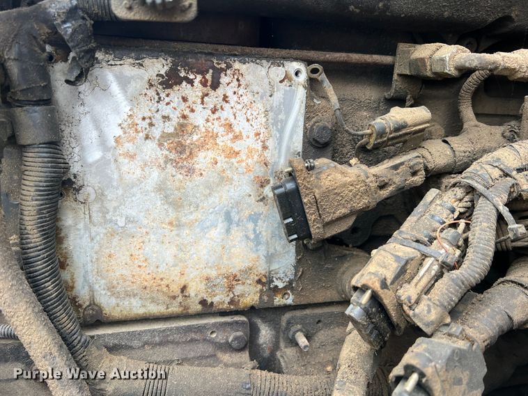 image for item MR9860 1999 Freightliner FLD  semi truck