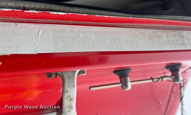 image for item MR9860 1999 Freightliner FLD  semi truck