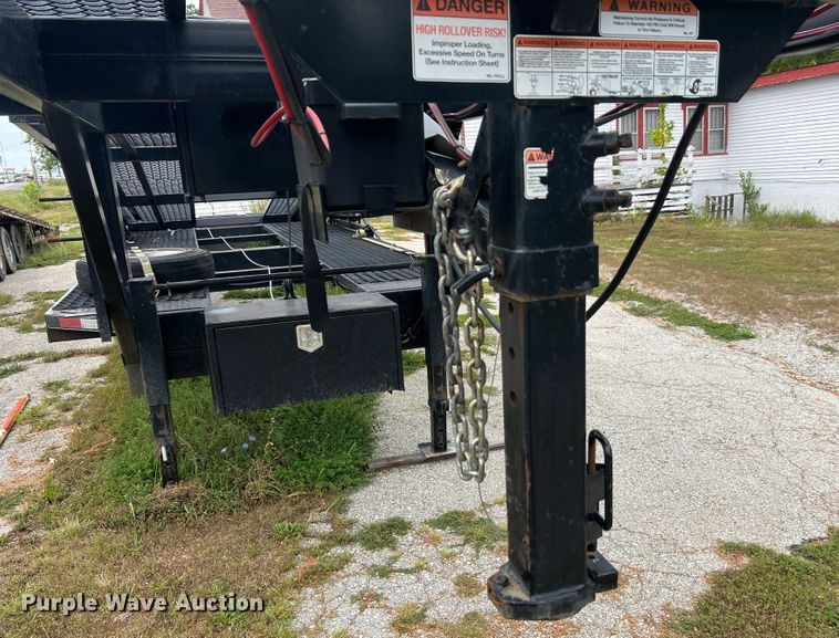 image for item MR9863 2021 Kaufman  car carrier