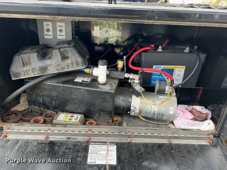 image for item MR9863 2021 Kaufman  car carrier