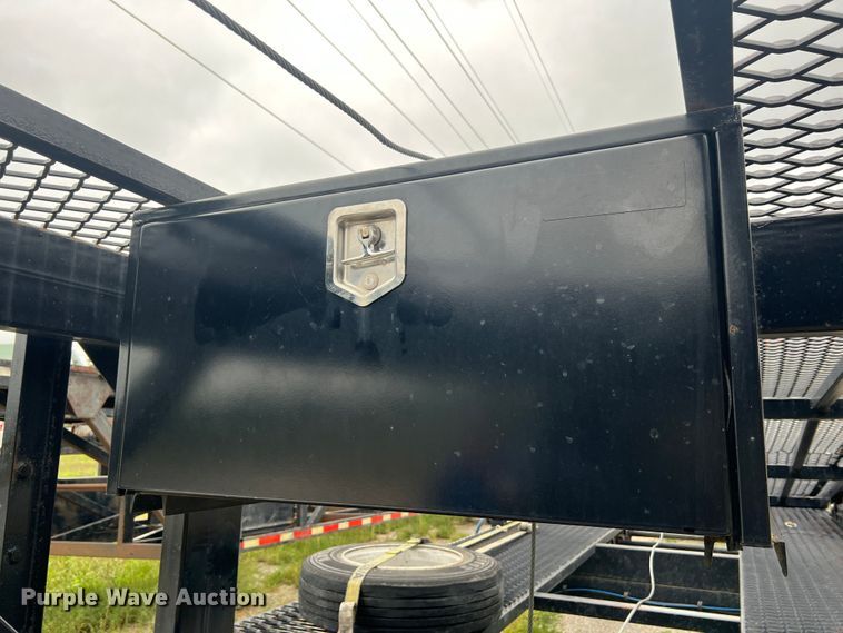 image for item MR9863 2021 Kaufman  car carrier