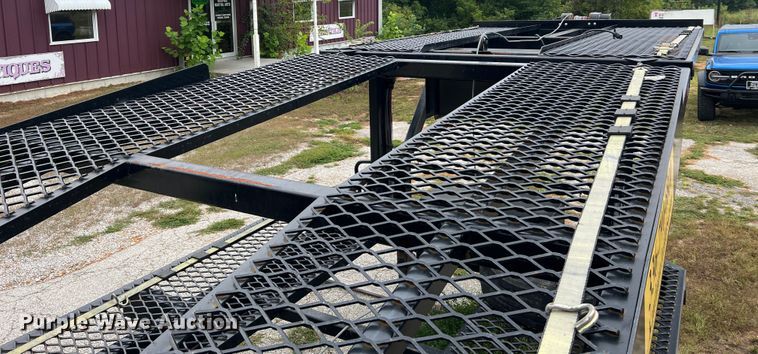 image for item MR9863 2021 Kaufman  car carrier